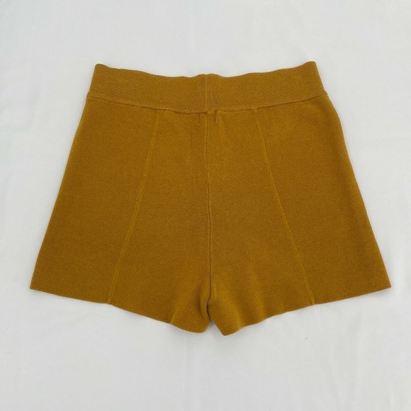 H&M Pants - H & M Womens Mustard Flat Front Pockets Comfort Pull On Sweat Short Size 8